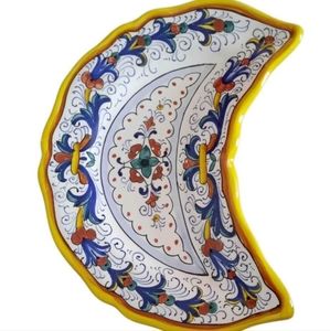 RARE  LABOR DERUTA Made in Italy DIPINTO A MANO Mezzaluna plate dish  EXCELLENT